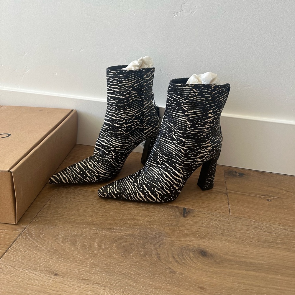 Mango Black and White Heeled Boots with Bold Pattern